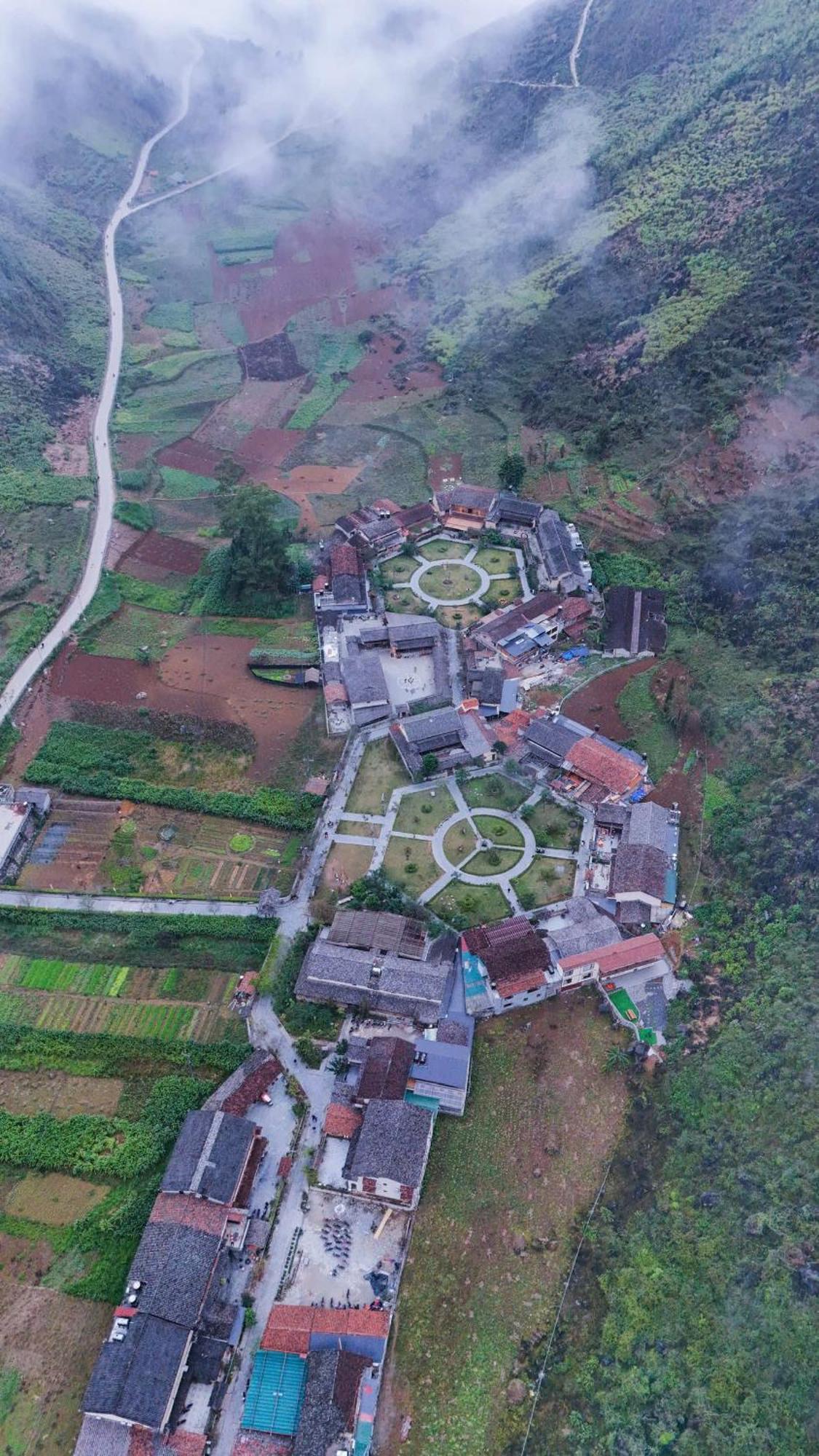 Thuy Anh Hotel Ha Giang Extérieur photo