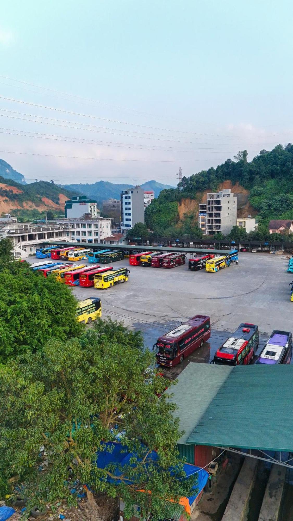 Thuy Anh Hotel Ha Giang Extérieur photo