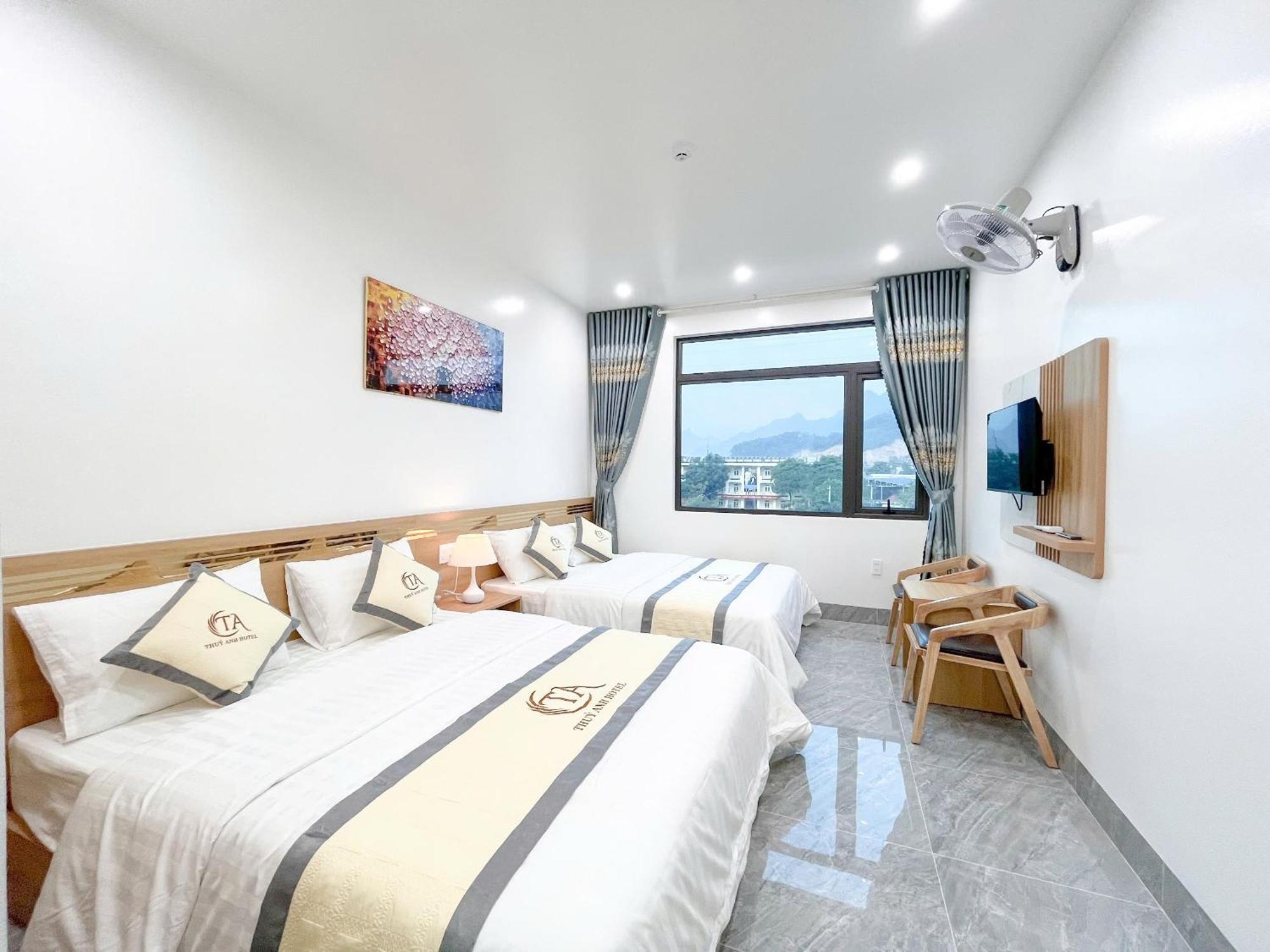 Thuy Anh Hotel Ha Giang Extérieur photo