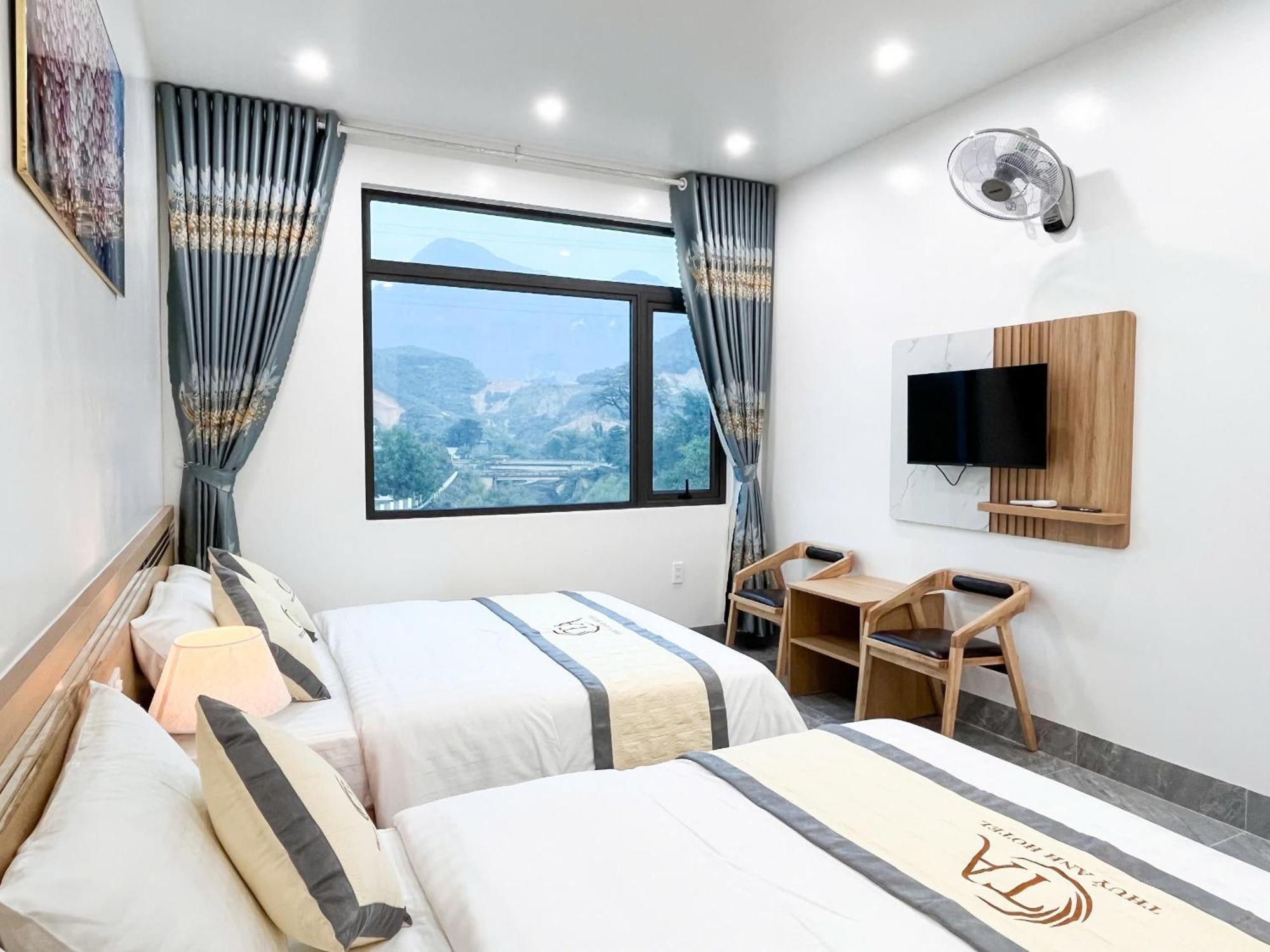 Thuy Anh Hotel Ha Giang Extérieur photo