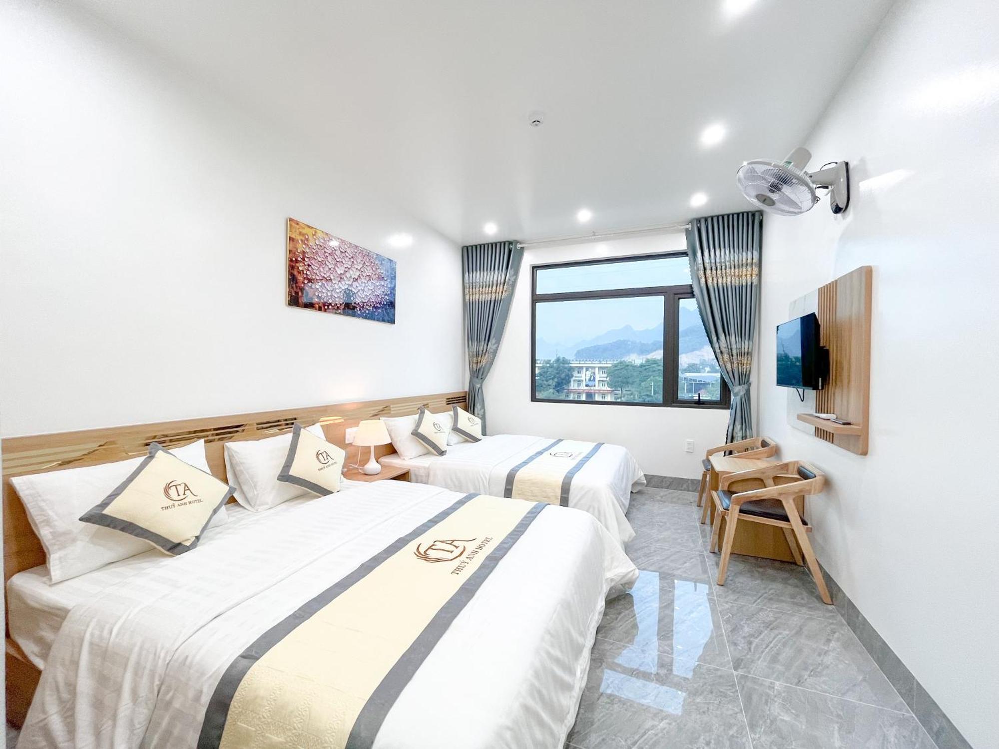 Thuy Anh Hotel Ha Giang Extérieur photo