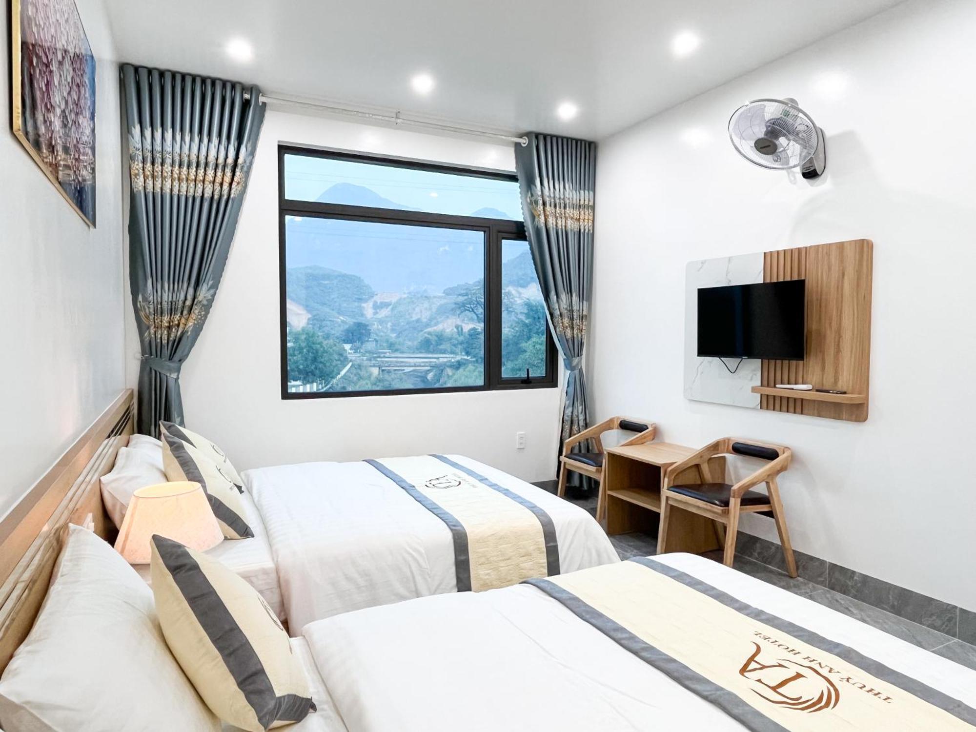 Thuy Anh Hotel Ha Giang Extérieur photo
